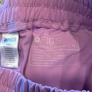 Figs Lavender Dew Scrub Set